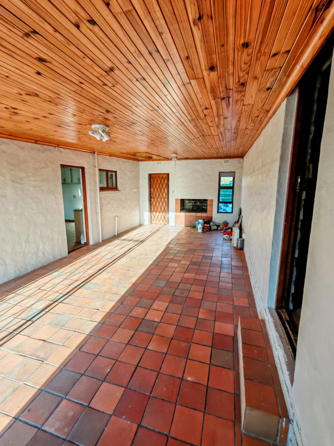 4 Bedroom Property for Sale in De Kelders Western Cape